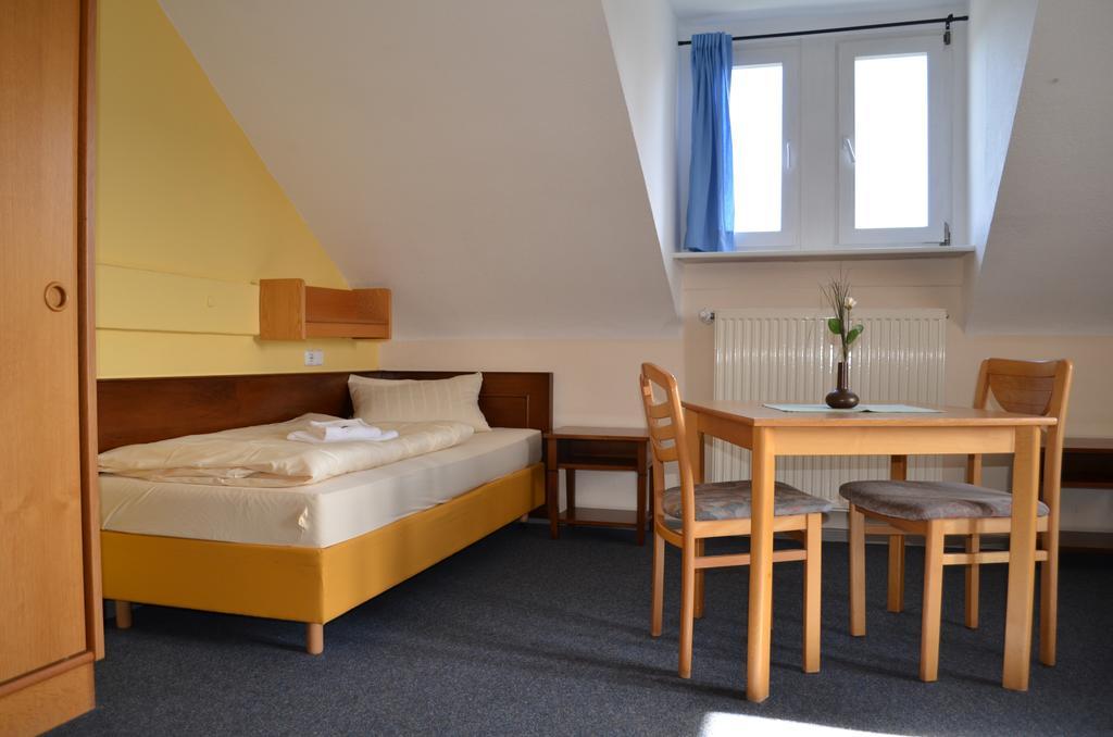 Stiftsberg - Bildungs- Und Freizeitzentrum Kyllburg Eksteriør bilde