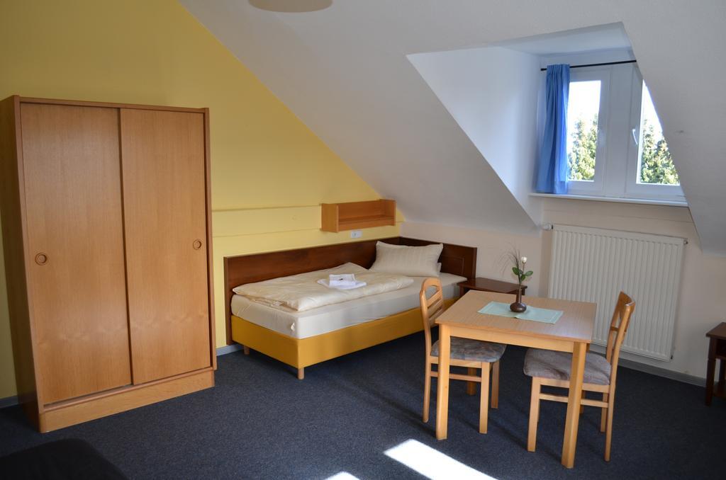 Stiftsberg - Bildungs- Und Freizeitzentrum Kyllburg Eksteriør bilde